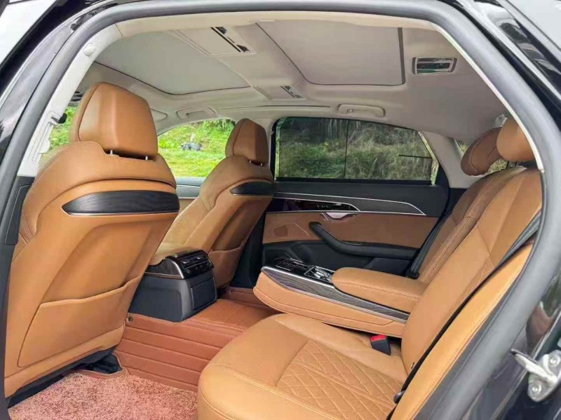 厦门21年奥迪A8L9