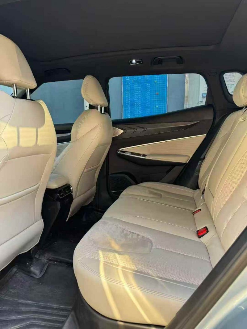 湖州23年吉利博越6