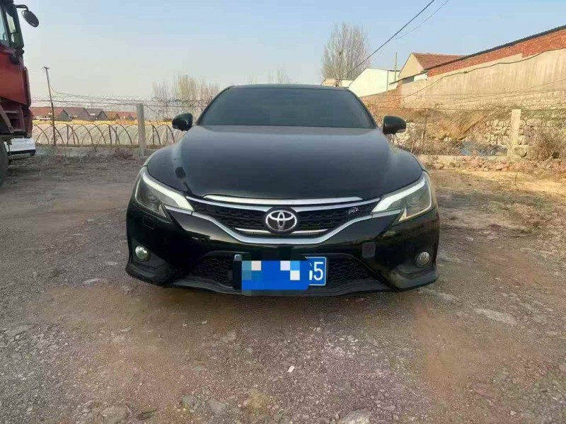 枣庄16年丰田锐志1