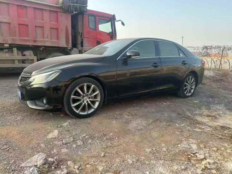 枣庄16年丰田锐志3