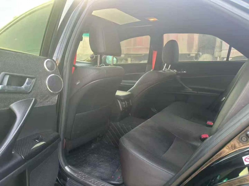 枣庄16年丰田锐志5