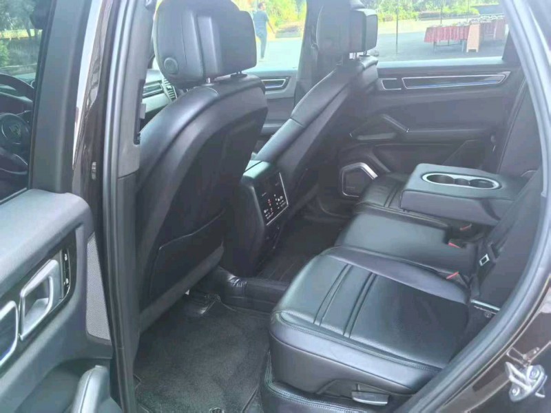 漳州19年保时捷卡宴5