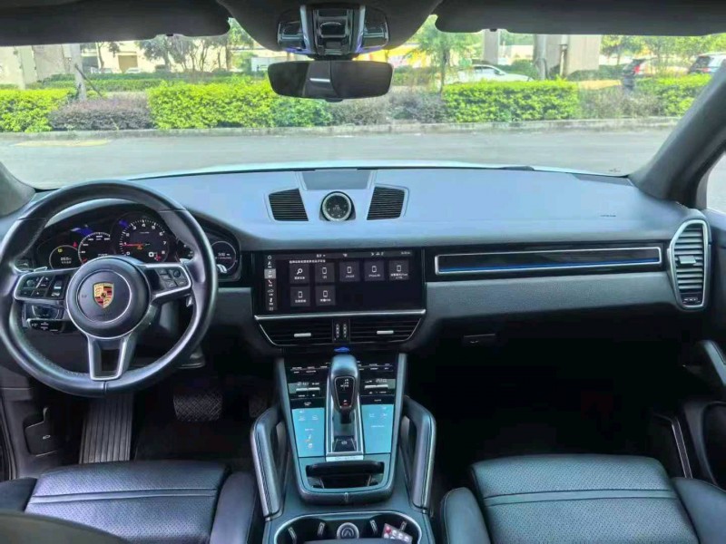 漳州19年保时捷卡宴6