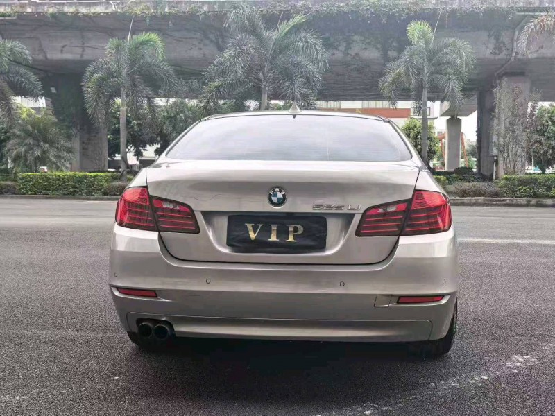 漳州16年宝马5系9