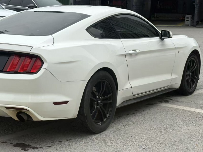 郑州16年福特野马9