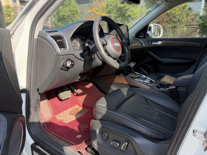 岳阳14年奥迪Q54