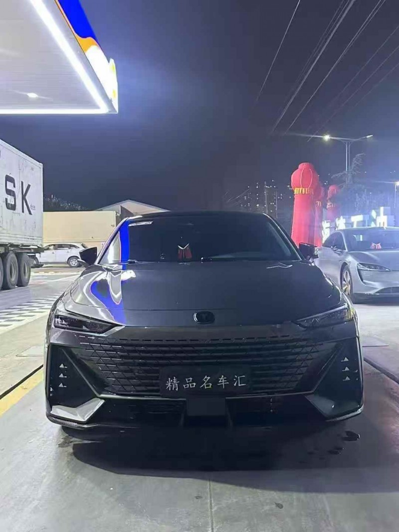 枣庄25年长安汽车UNI1