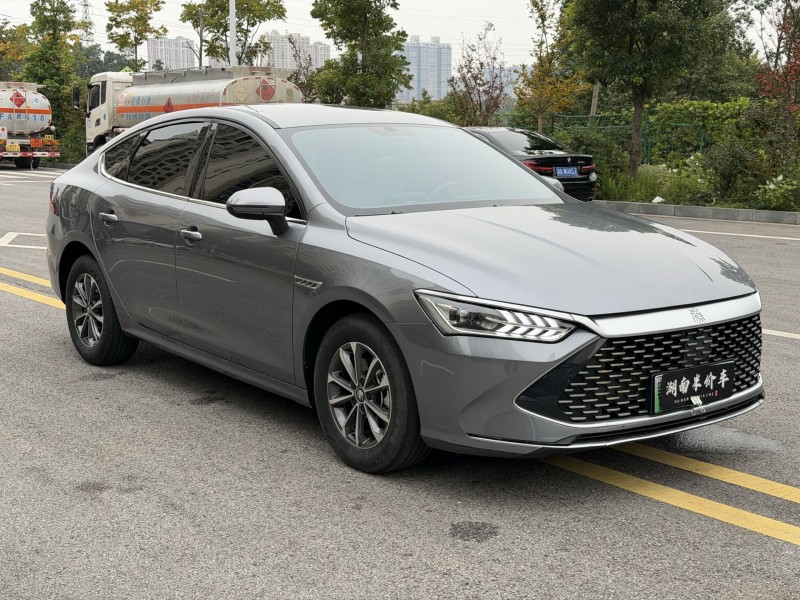 岳阳23年比亚迪秦2