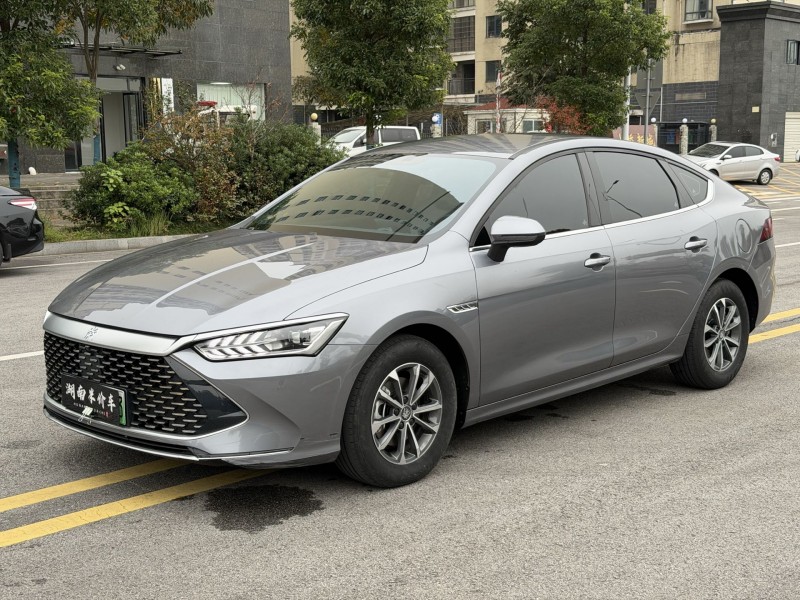 岳阳23年比亚迪秦3