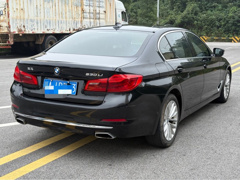 岳阳19年宝马5系5