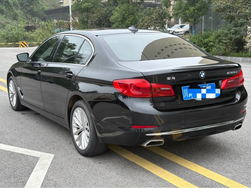 岳阳19年宝马5系9