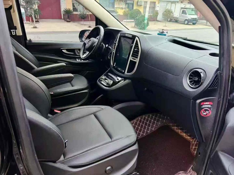 淄博23年奔驰威霆5