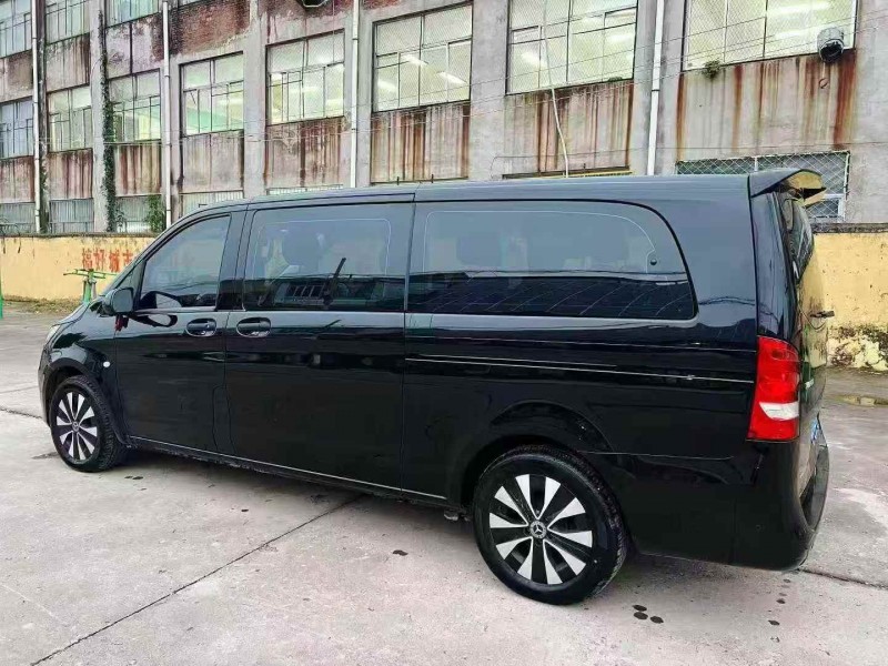 淄博23年奔驰威霆7