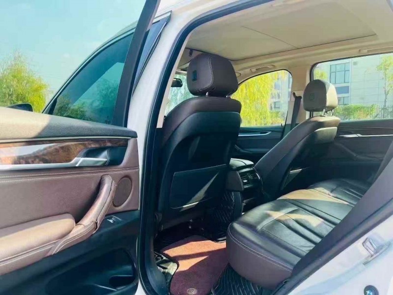 烟台17年宝马X56