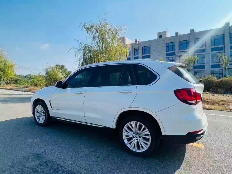 烟台17年宝马X57