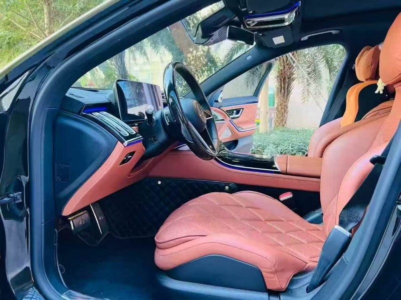 广州24年奔驰迈巴赫S级4