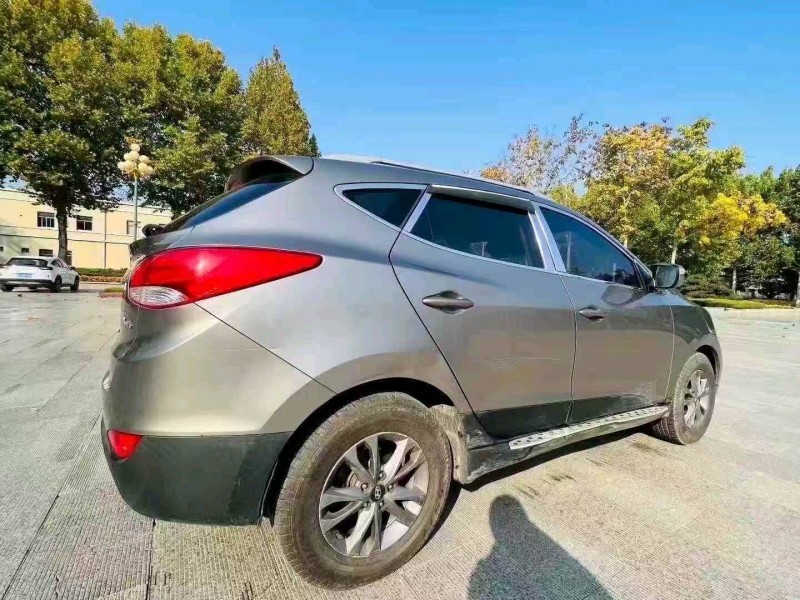 东营17年现代ix357