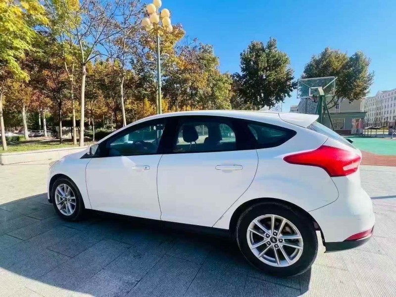 枣庄16年福特福克斯4