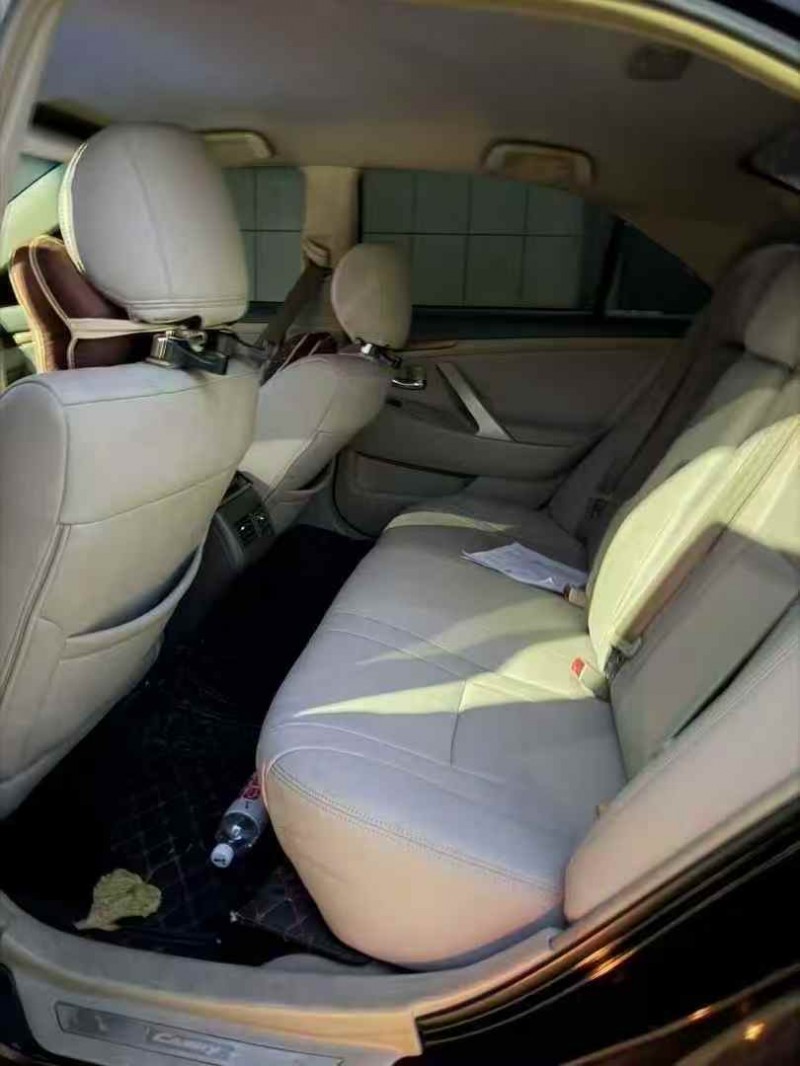 枣庄13年丰田凯美瑞5