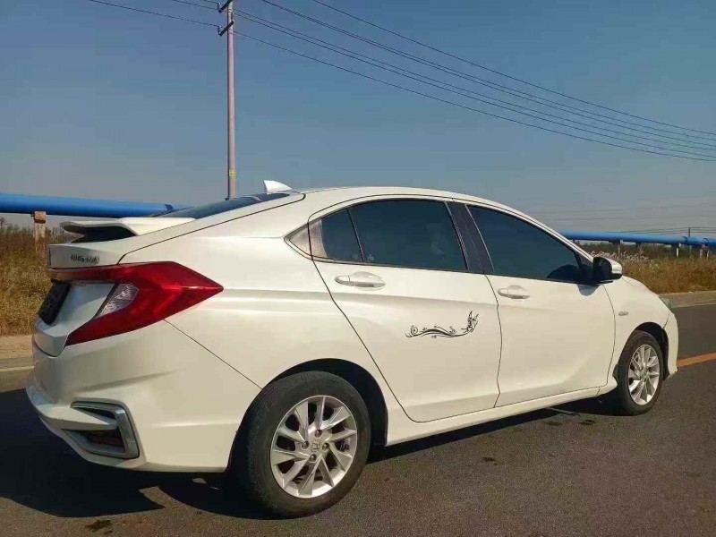 烟台17年本田竞瑞8