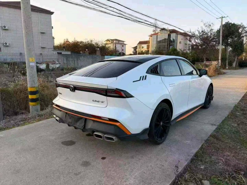 嘉兴24年长安汽车UNI8