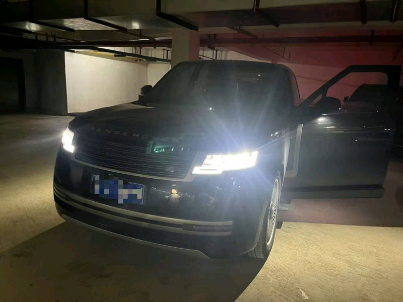 武汉23年路虎揽胜行政2