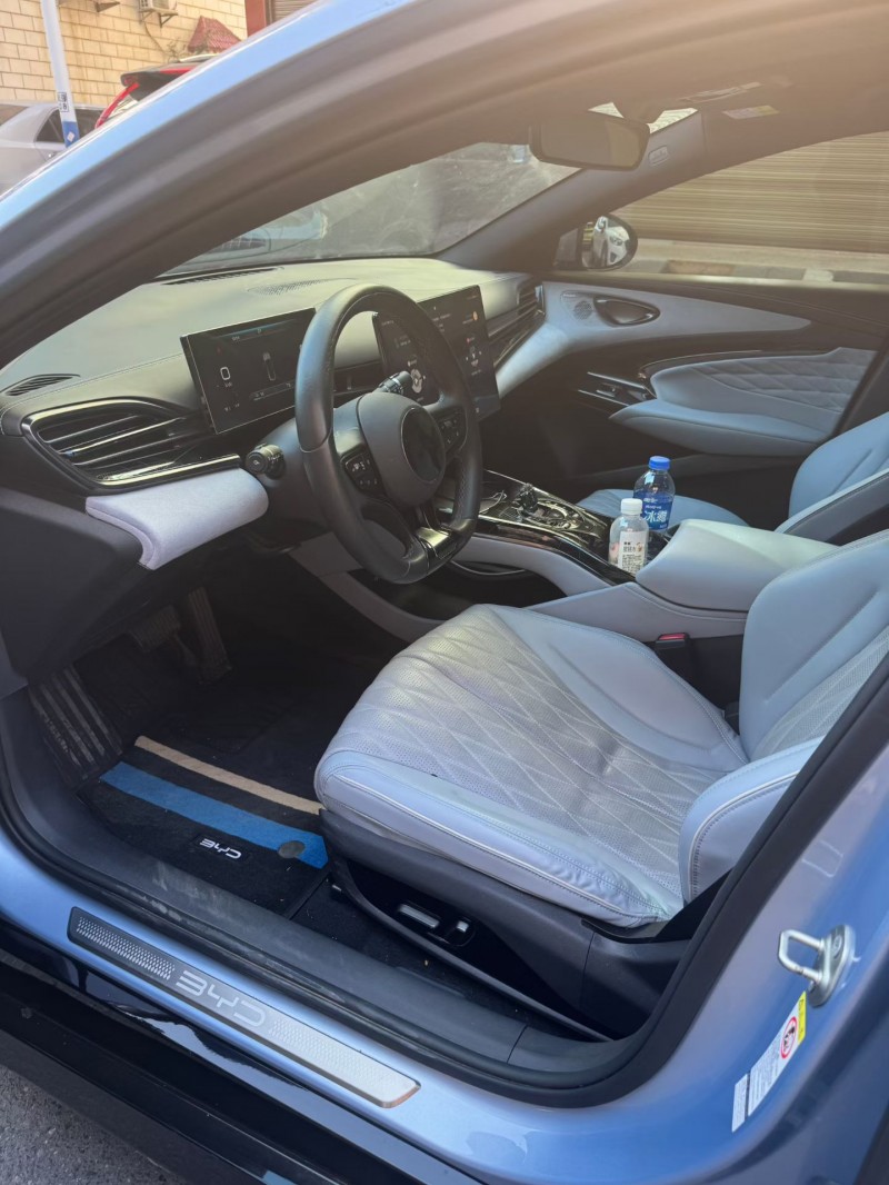 长沙23年比亚迪海豹4
