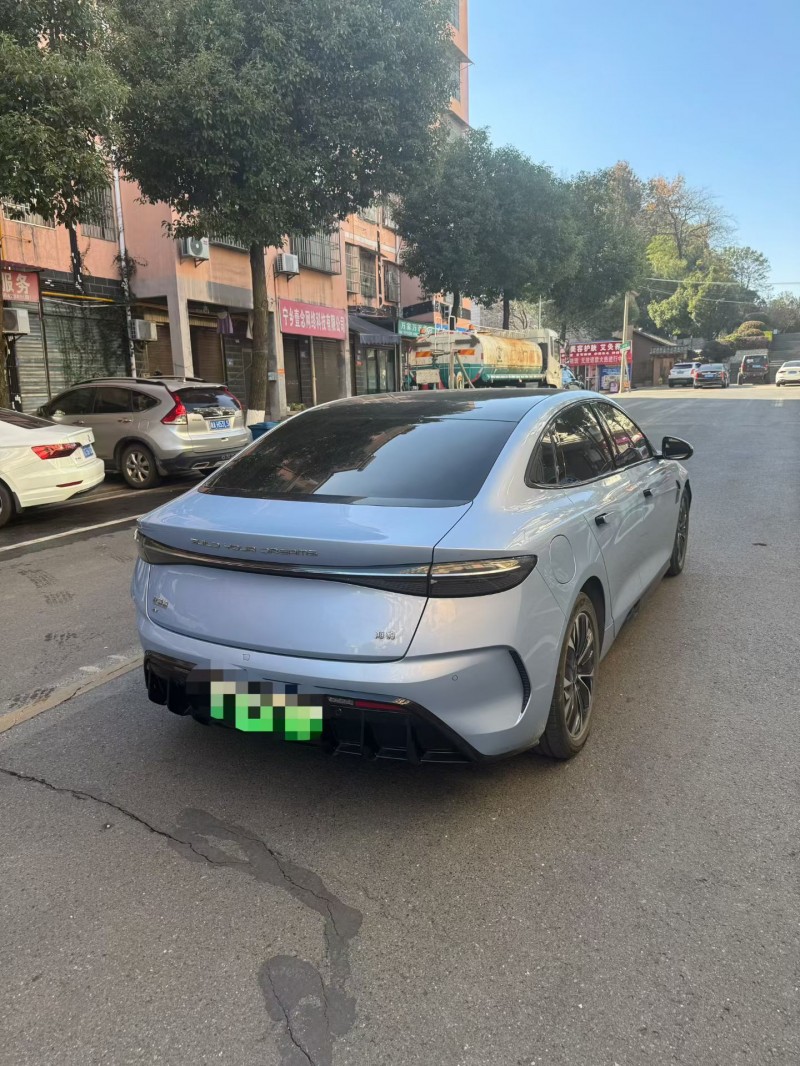 长沙23年比亚迪海豹9