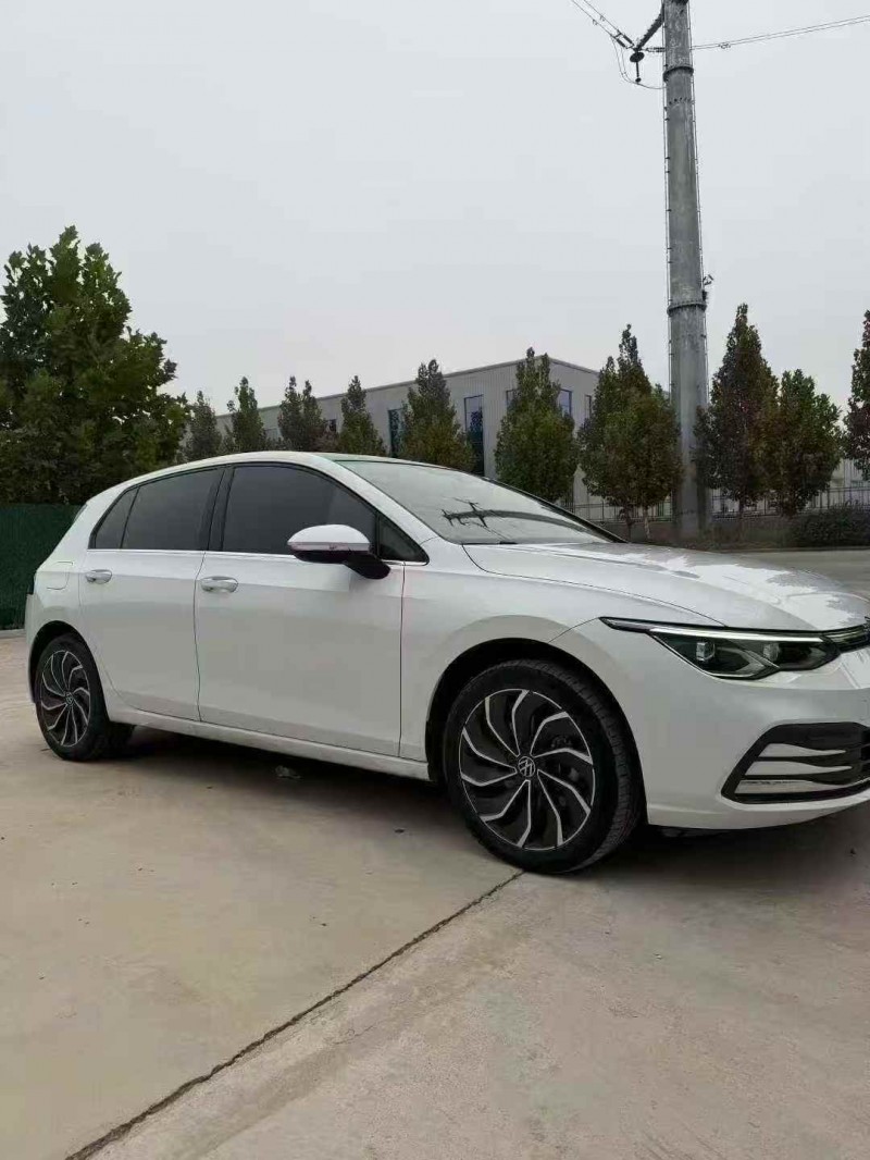 青岛21年大众高尔夫3