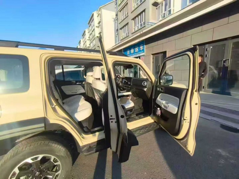 石家庄25年长城汽车坦克7