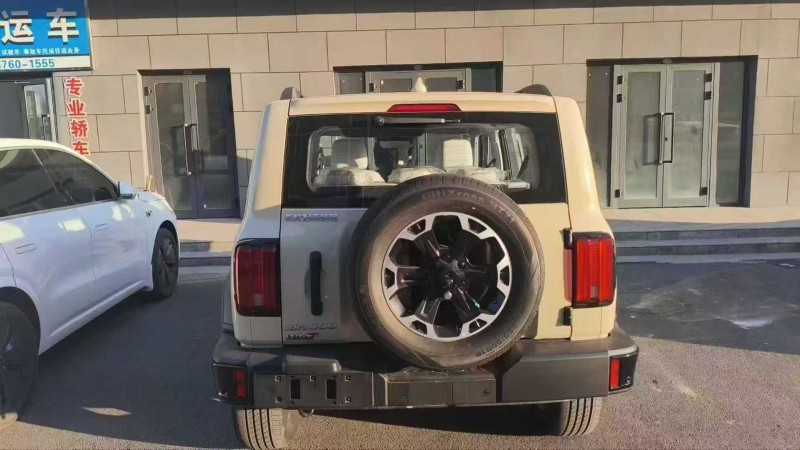 石家庄25年长城汽车坦克8