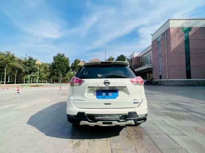 枣庄15年日产奇骏9