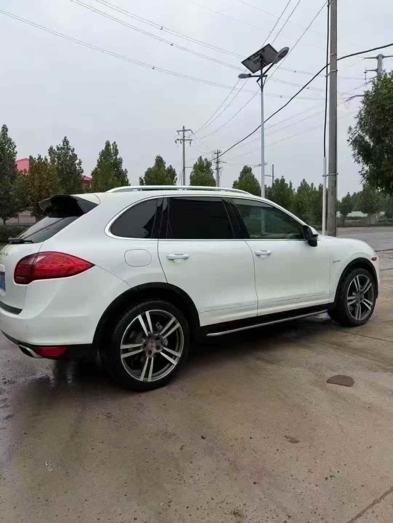 东营14年保时捷卡宴8