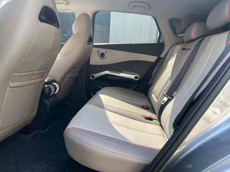 烟台25年比亚迪元6