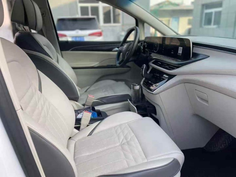 枣庄22年别克GL86