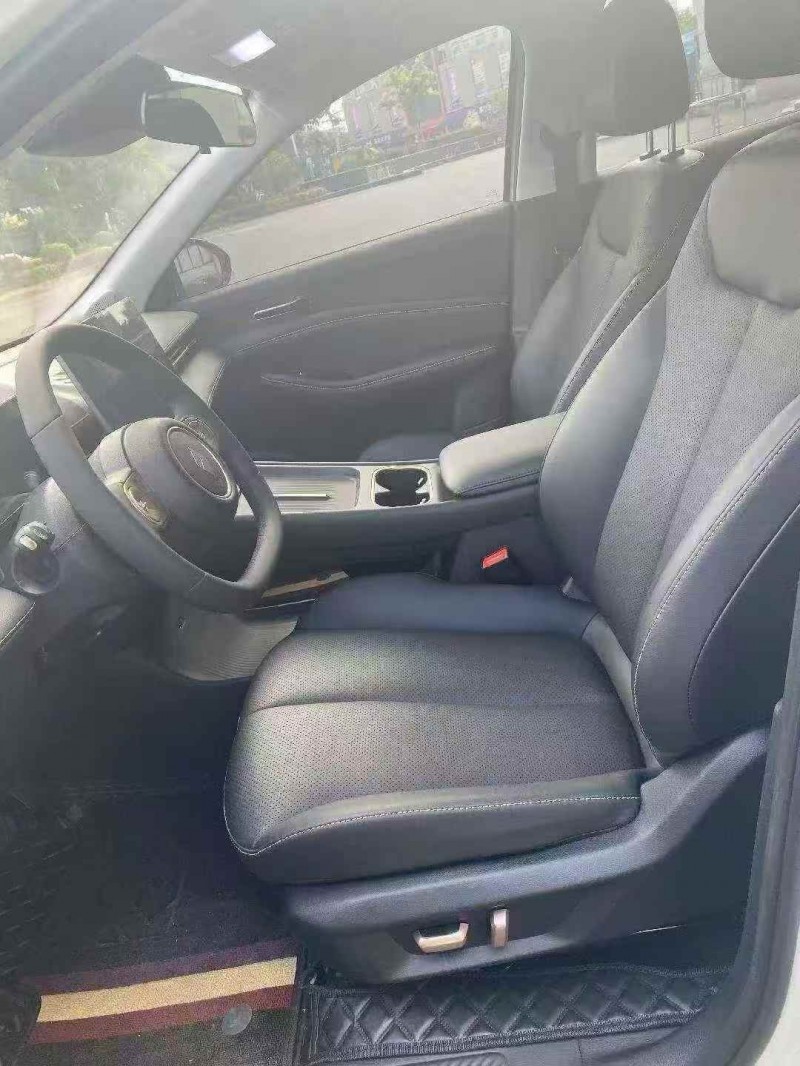 三明25年宝骏云海5