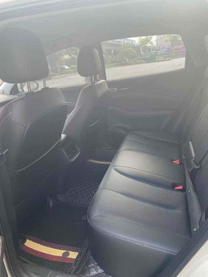 三明25年宝骏云海6