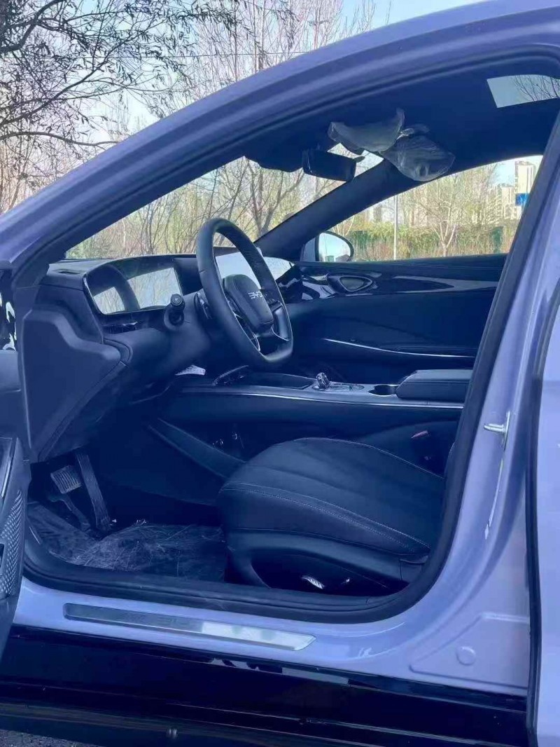 承德25年比亚迪海豹4