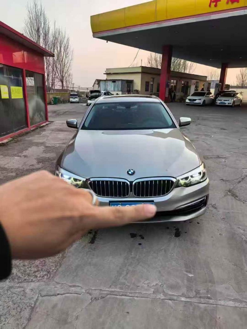 新乡18年宝马5系1