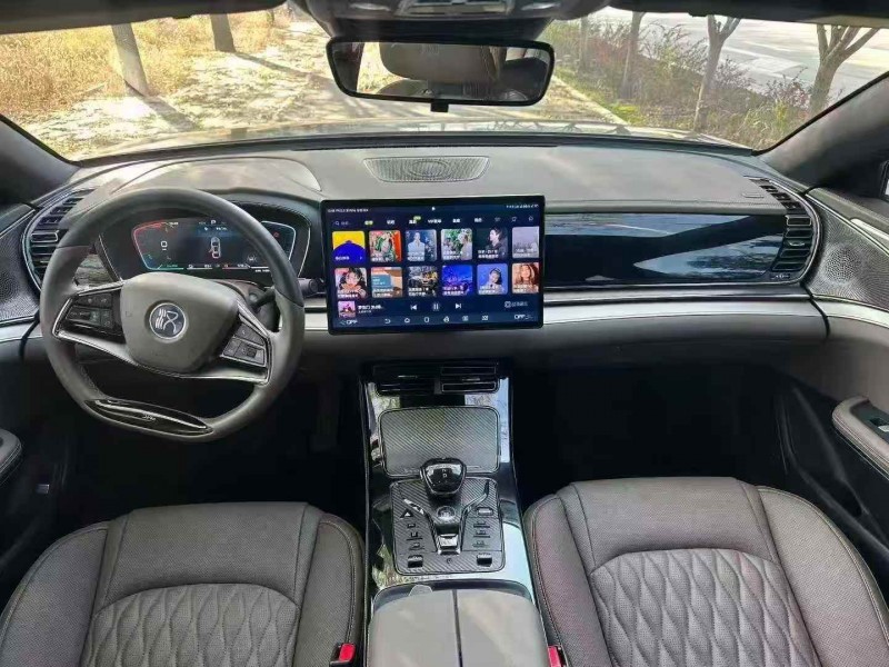 济宁24年比亚迪汉5