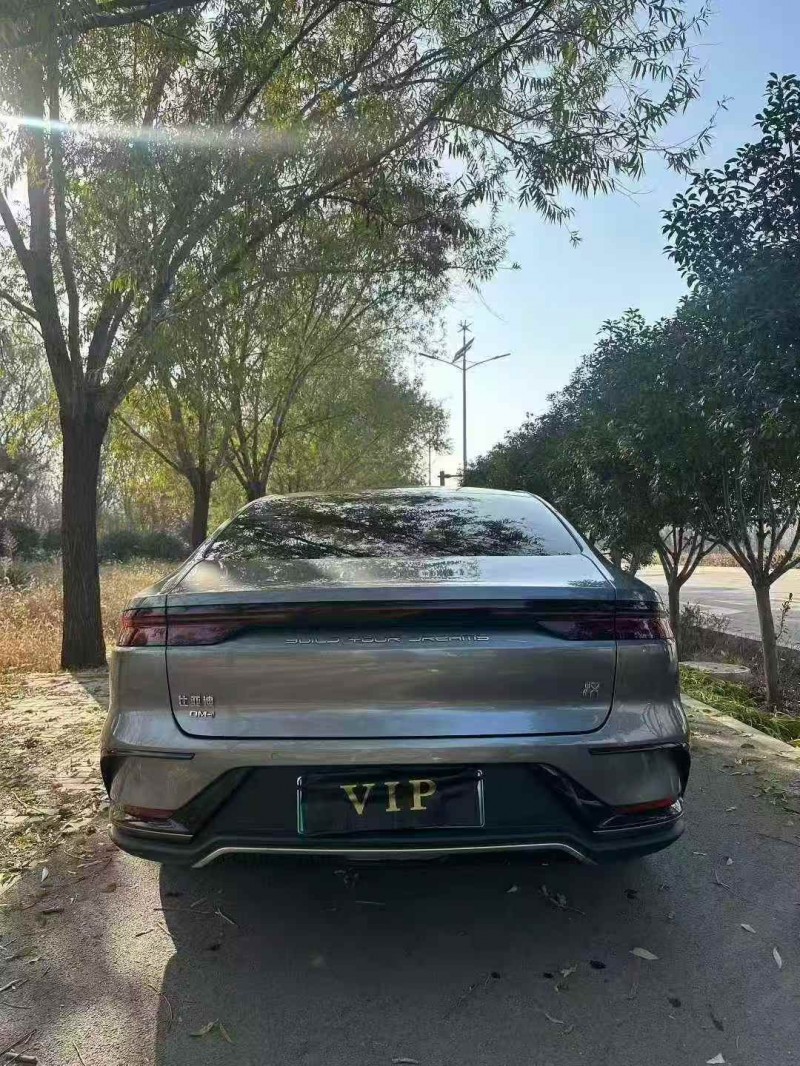 济宁24年比亚迪汉8