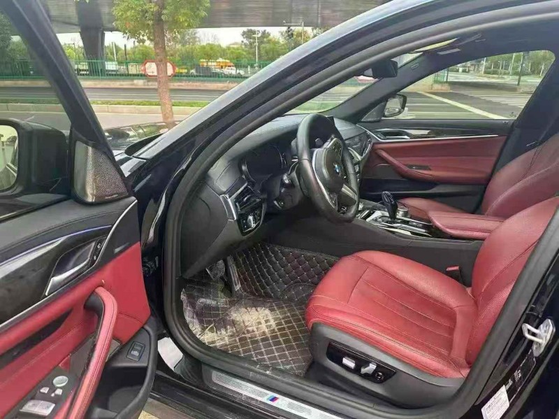 南通18年宝马5系3