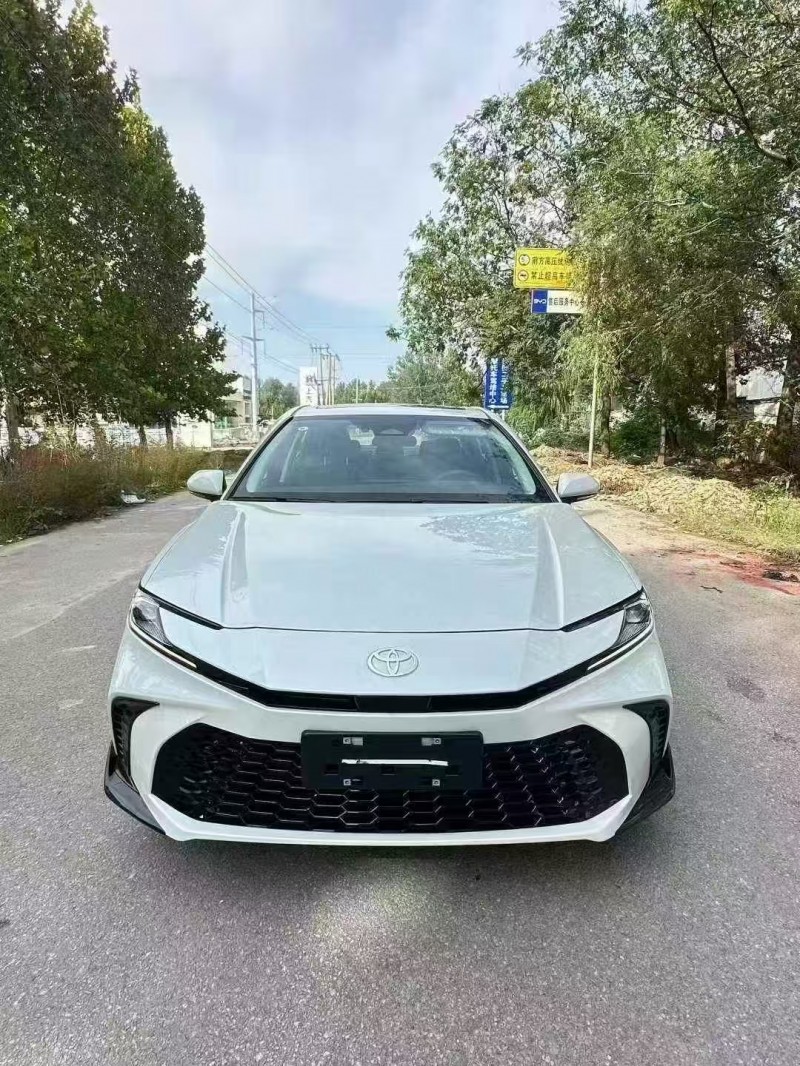 菏泽25年丰田凯美瑞1