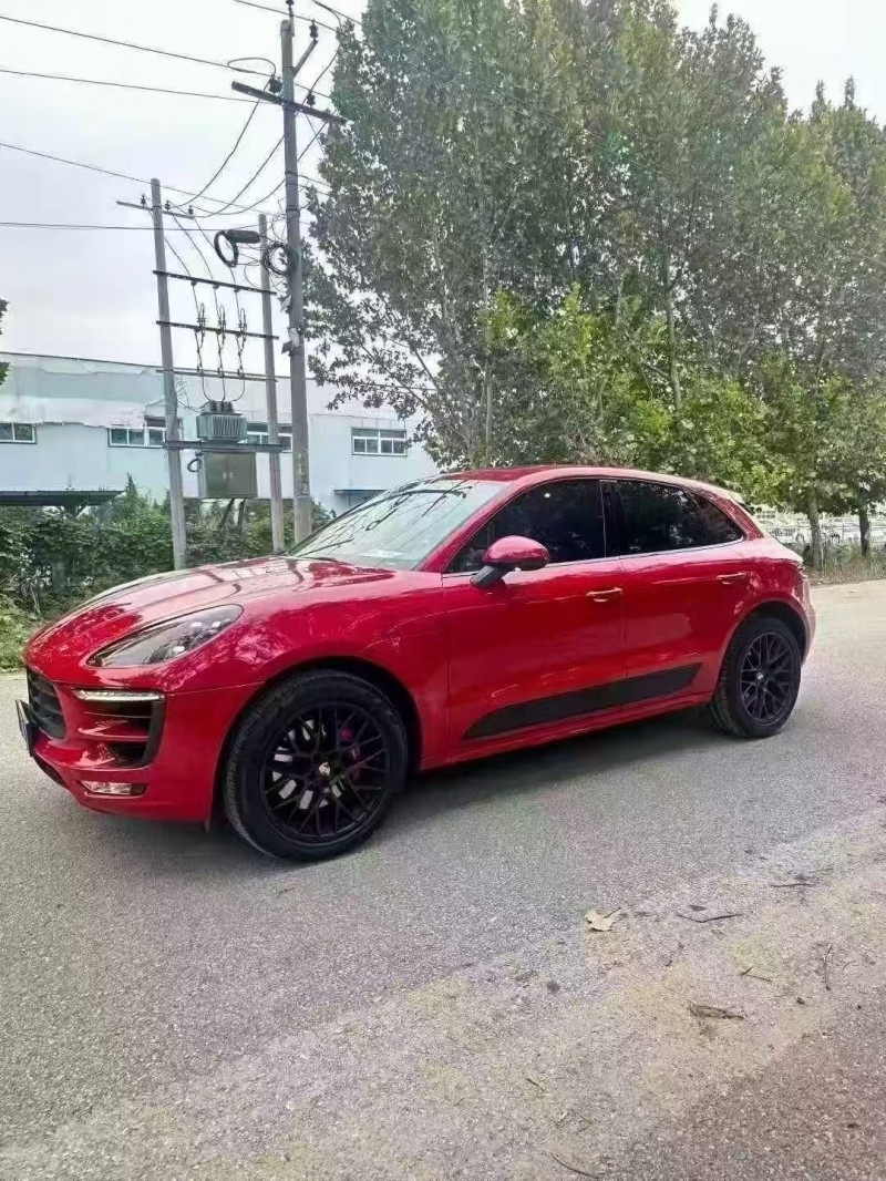 菏泽17年保时捷Macan2