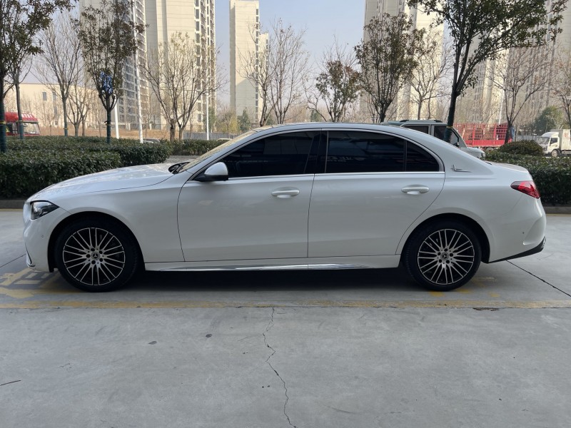 济宁22年奔驰C8