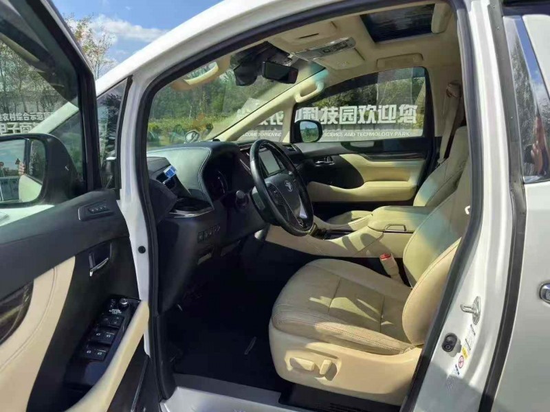 南通19年丰田埃尔法4