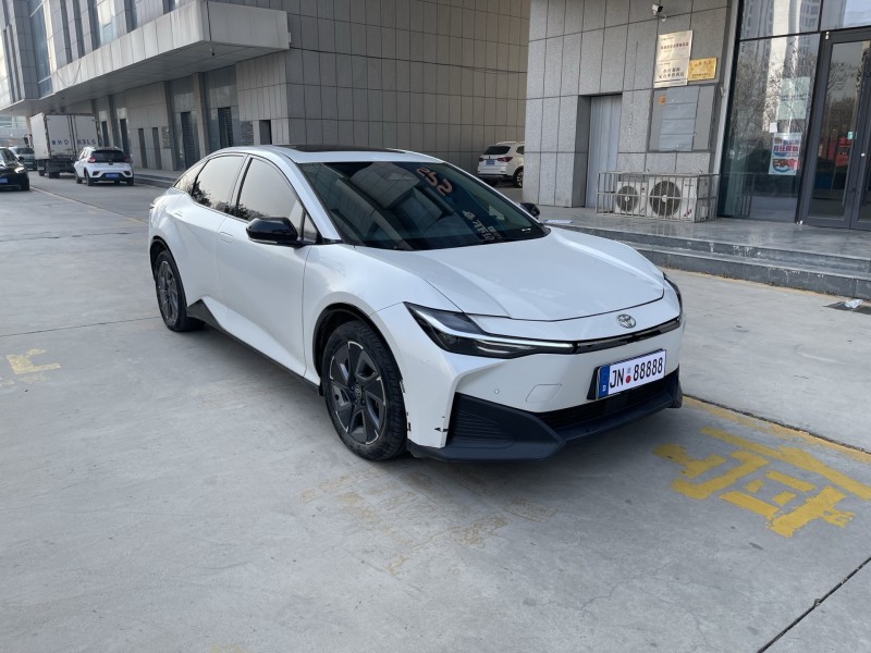 济宁24年丰田BZ3Pro3