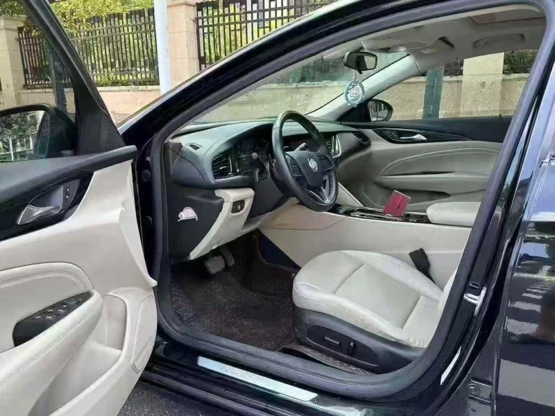 郑州21年别克君威6