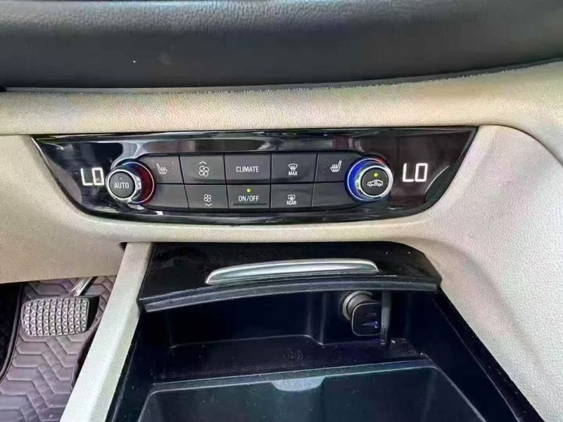 郑州21年别克君威7