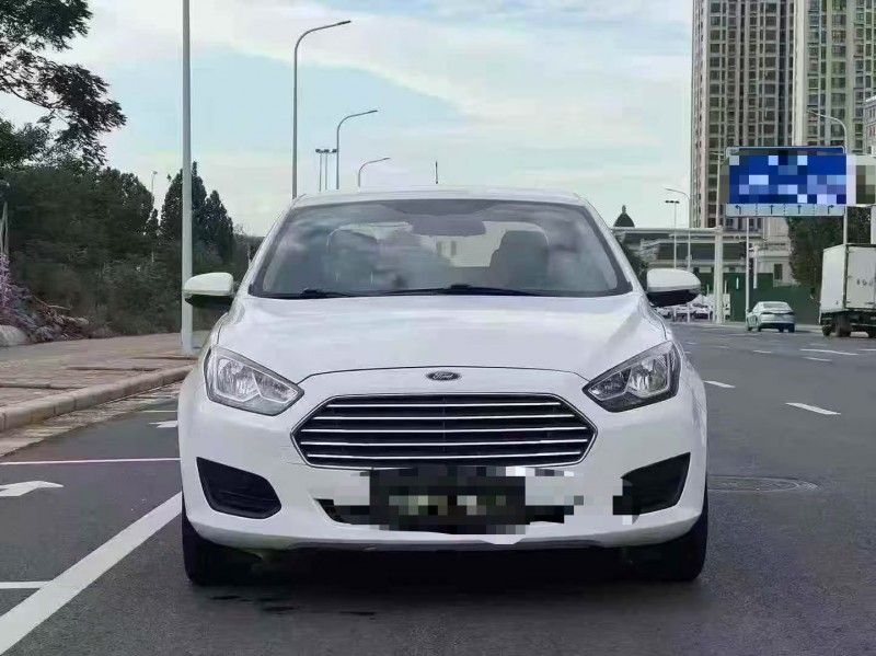 郑州17年福特福睿斯1